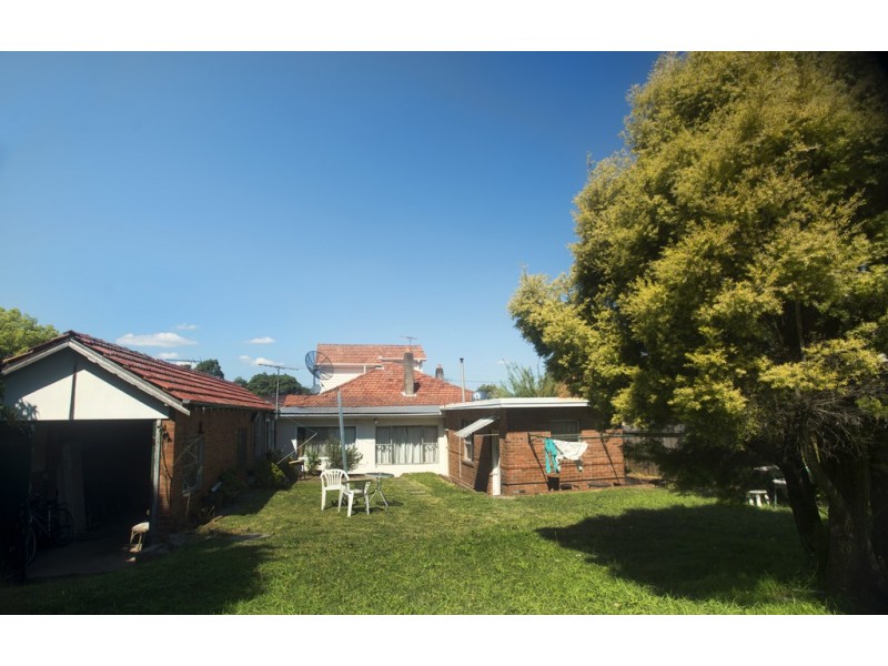 400 Lyons Road, Russell Lea NSW 2046
