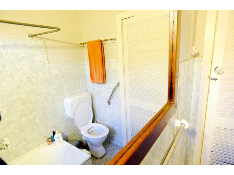 400 Lyons Road, Russell Lea NSW 2046