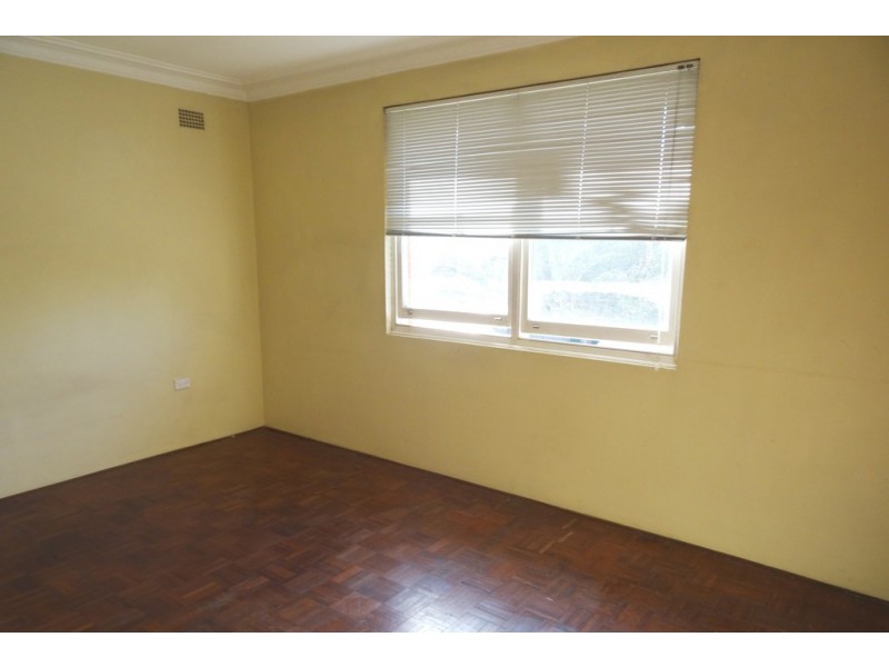 2/19 Etonville Pde, Croydon NSW 2132