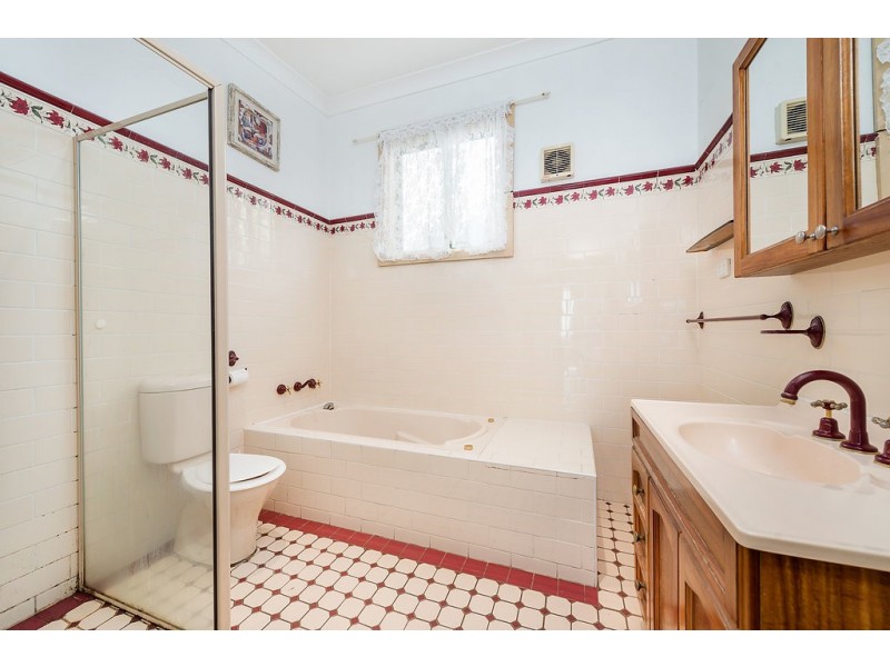 86 Holborow Street, Croydon Park NSW 2133