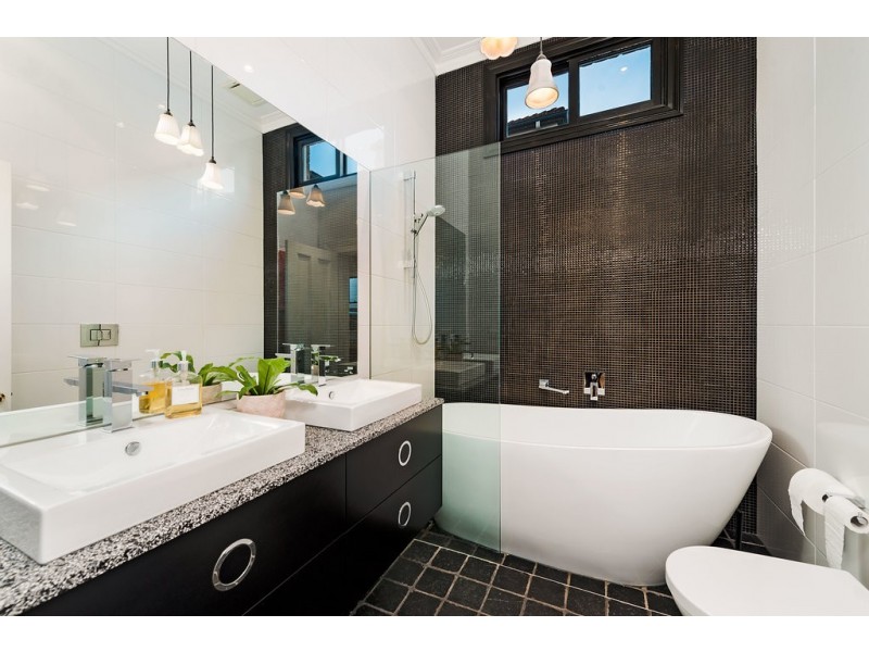 11a John Street, Ashfield NSW 2131