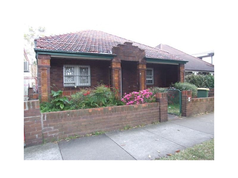 7 Hugh Street, Ashfield NSW 2131