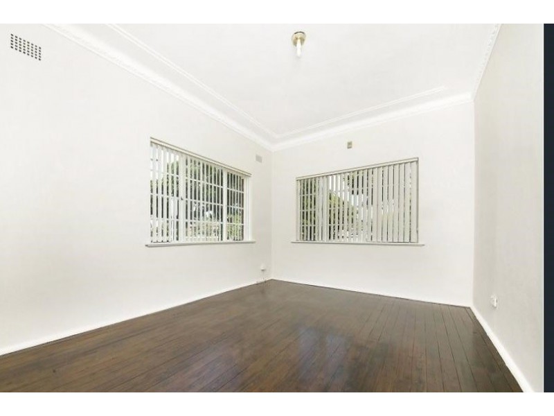 1 Chelmsford Ave, Bankstown NSW 2200