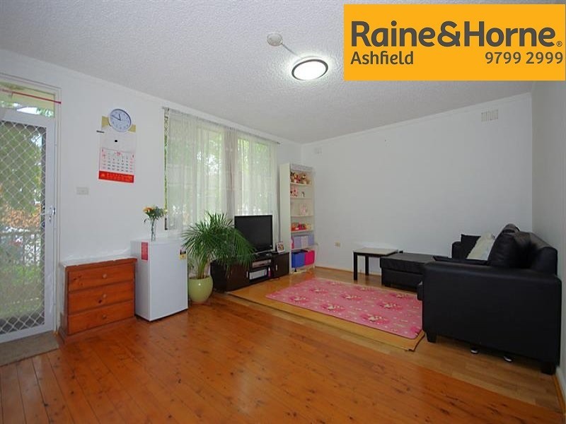 1/10 Unara Street, Campsie NSW 2194
