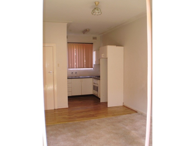 7 Queensborough Road, Croydon Park NSW 2133