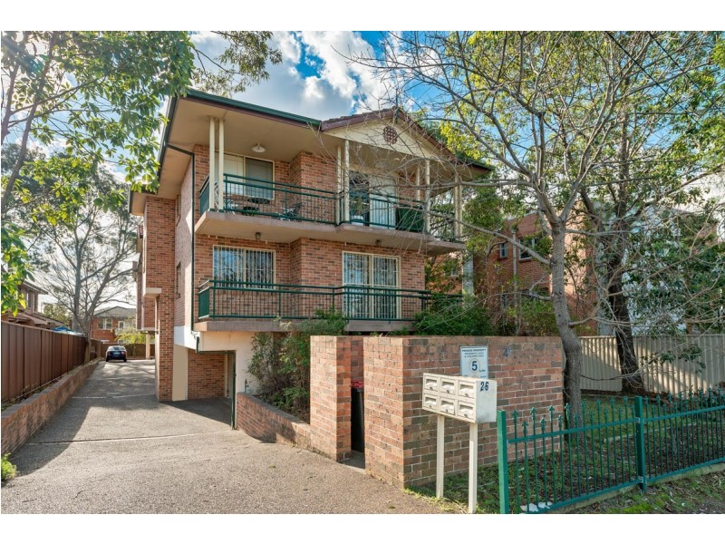 1/26 North Parade, Campsie NSW 2194