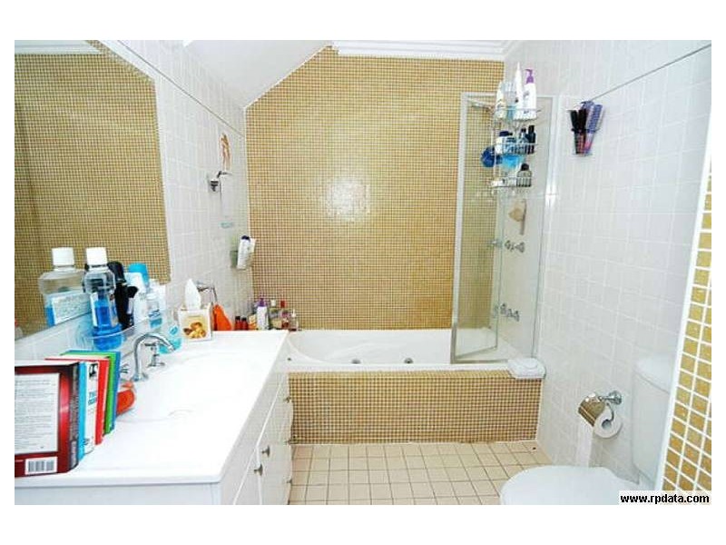 22 Thomas Street, Ashfield NSW 2131