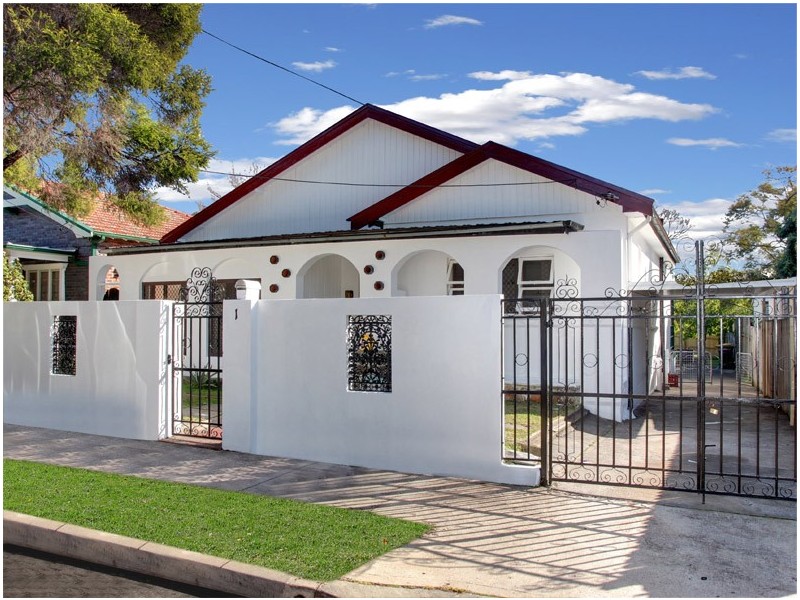 1 Richmond Avenue, Ashfield NSW 2131