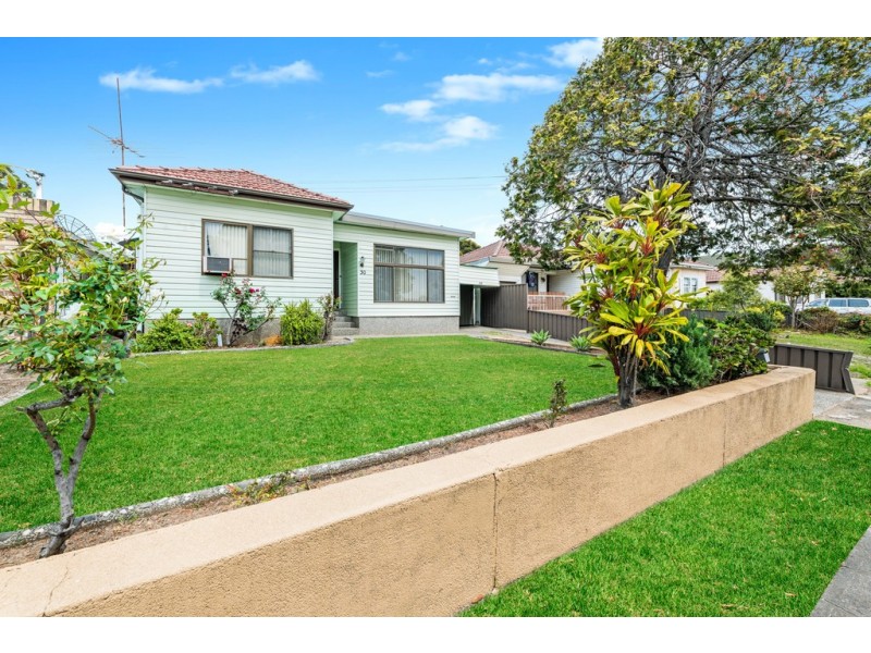 30 Norfolk Road, Greenacre NSW 2190