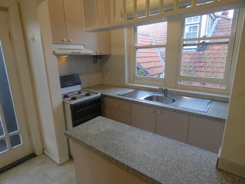 2/108 Norton Street, Ashfield NSW 2131