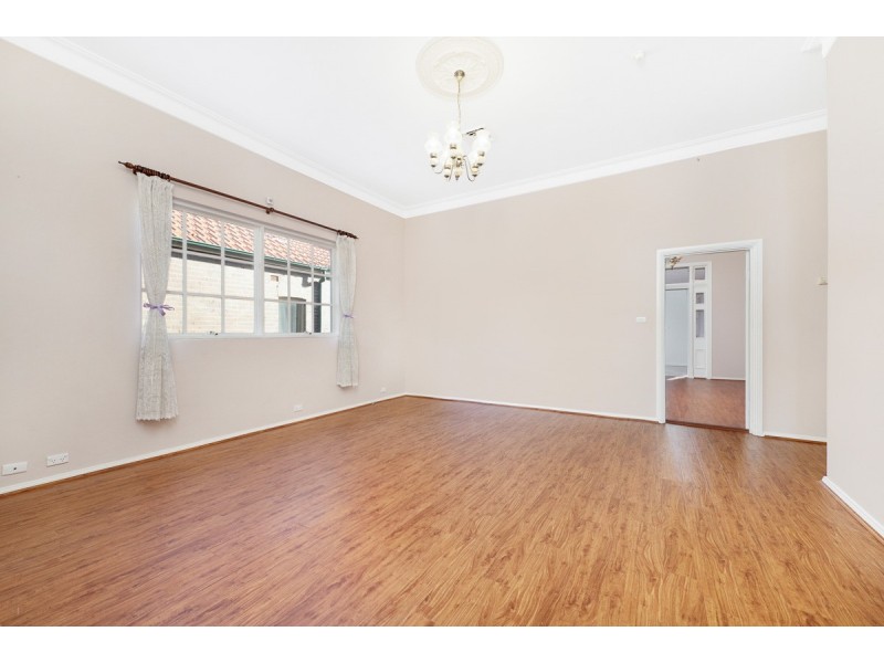 33 Victoria Street, Ashfield NSW 2131