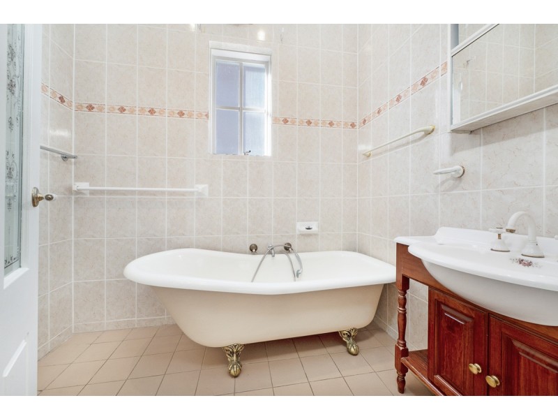 33 Victoria Street, Ashfield NSW 2131