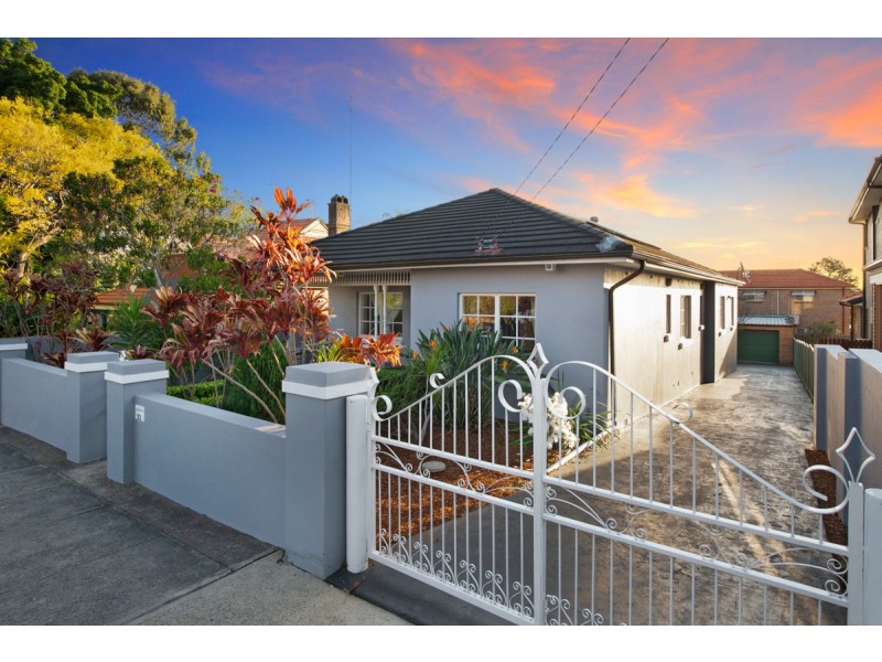 33 Victoria Street, Ashfield NSW 2131