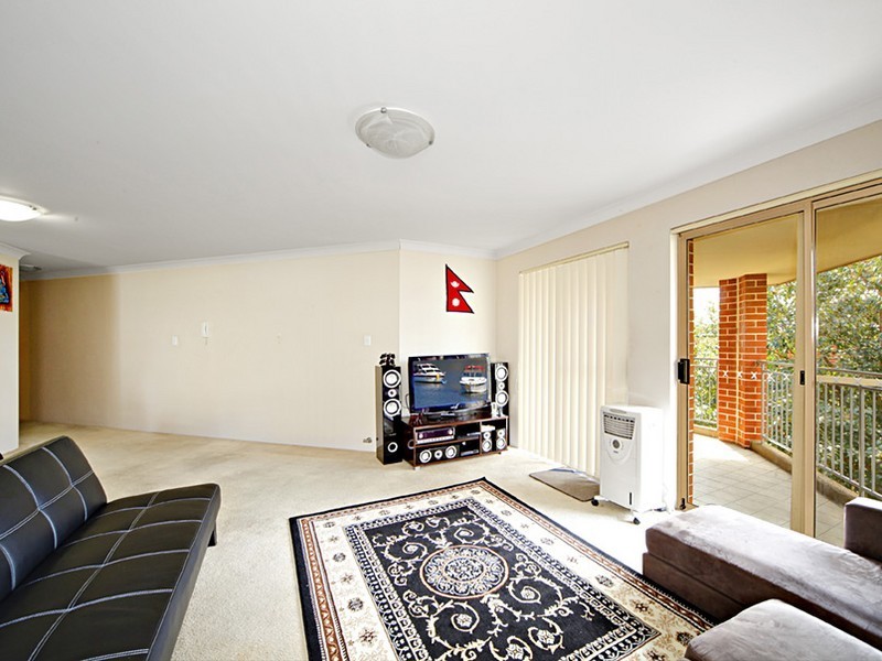 13/10 Beatrice Street, Ashfield NSW 2131