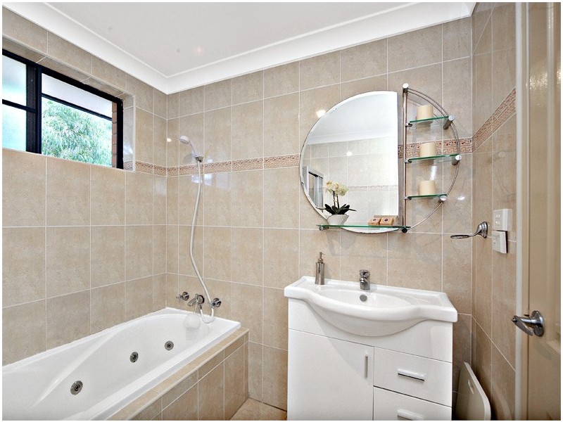 4/242  Georges RIver Road, Croydon Park NSW 2133