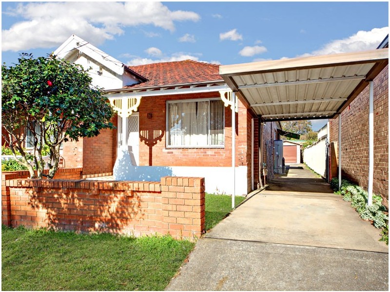 1 Ward Avenue, Canterbury NSW 2193