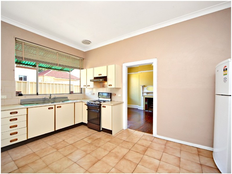 1 Ward Avenue, Canterbury NSW 2193