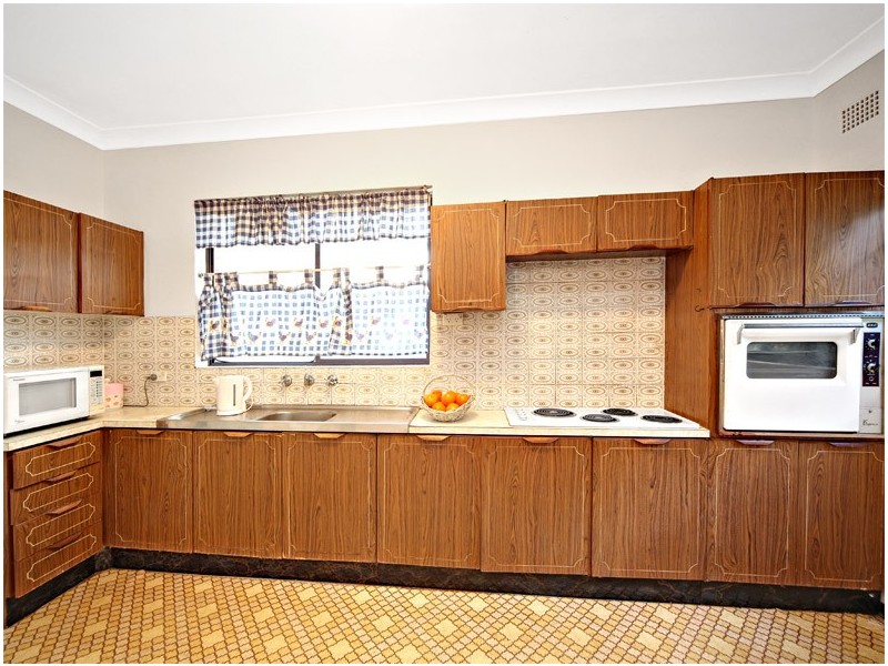 2/3 The Avenue, Ashfield NSW 2131