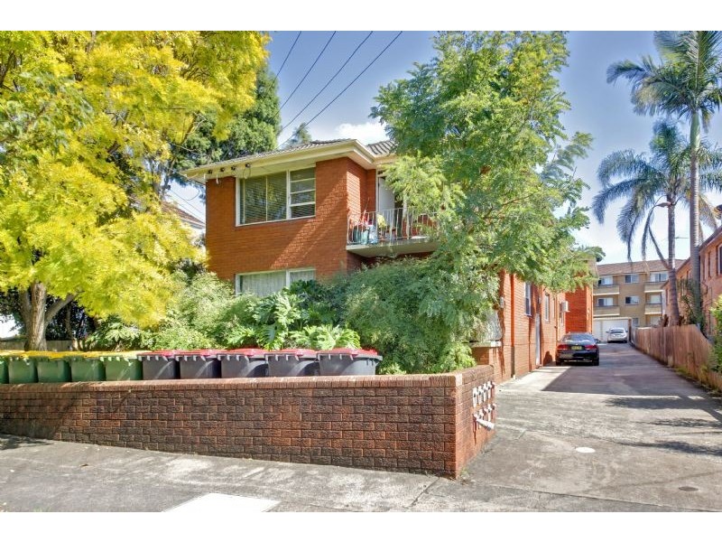 2/28 Orpington Street, Ashfield NSW 2131