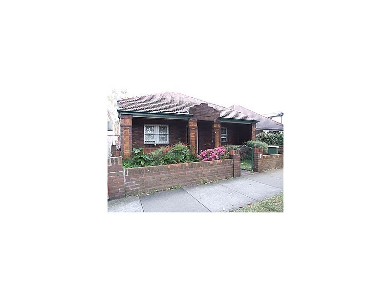 2/7 Hugh Street, Ashfield NSW 2131