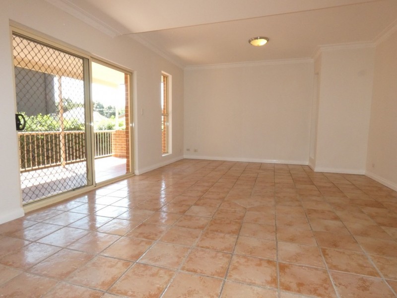 3/24 First Avenue, Campsie NSW 2194