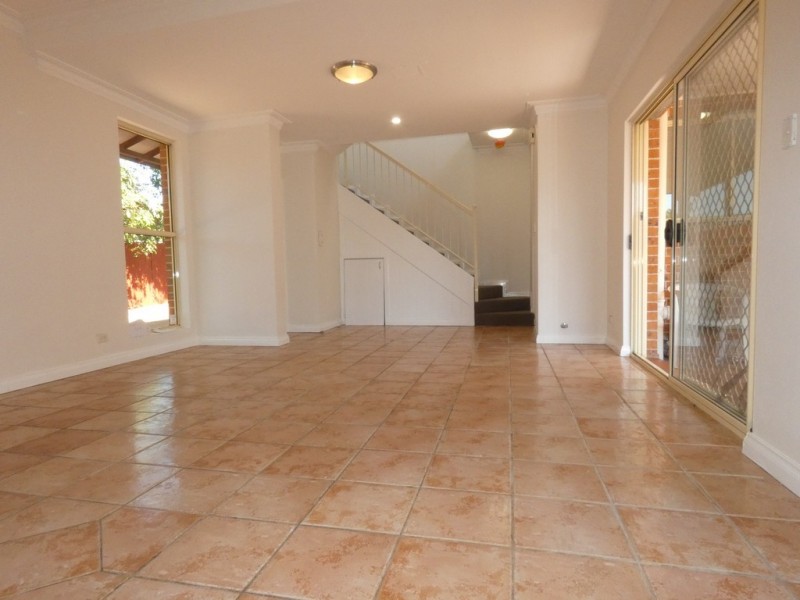 3/24 First Avenue, Campsie NSW 2194