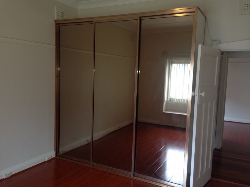 10 Earle Avenue, Ashfield NSW 2131