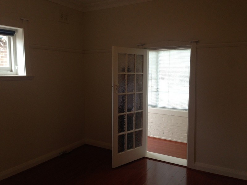 10 Earle Avenue, Ashfield NSW 2131