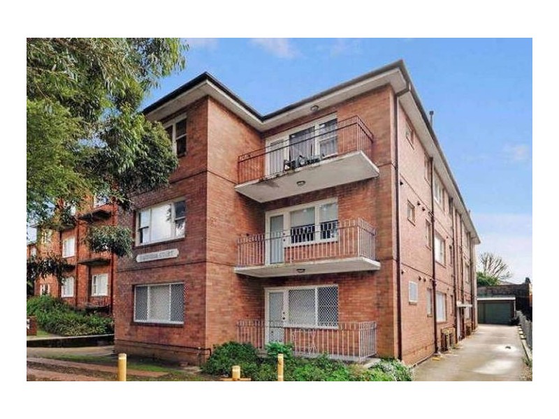 1/61 Albert Crescent, Burwood NSW 2134