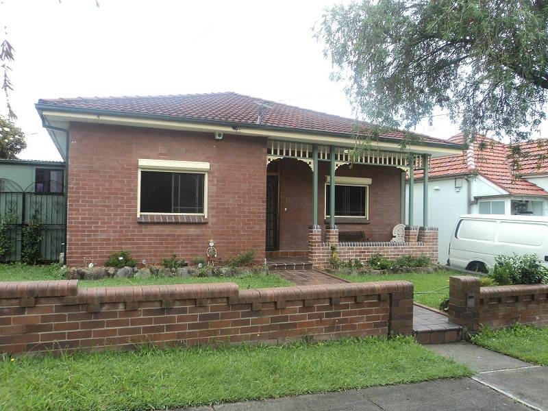 6 Crimson Street, Ashfield NSW 2131