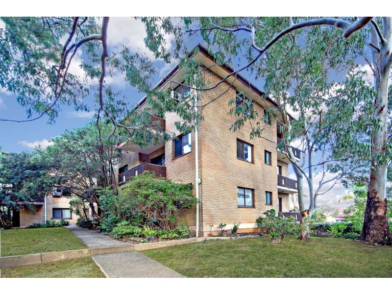 2/3 The Avenue, Ashfield NSW 2131