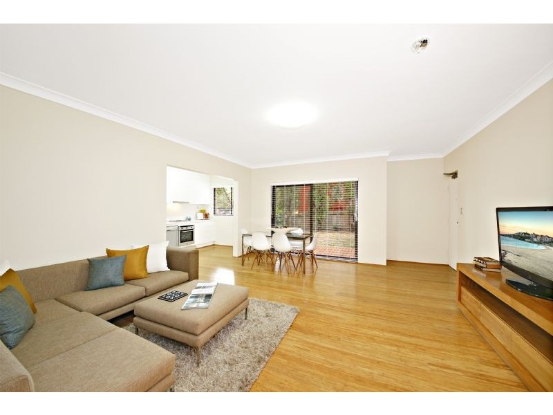 2/3 The Avenue, Ashfield NSW 2131