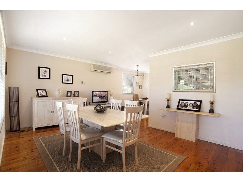 76 Oak Drive, Georges Hall NSW 2198