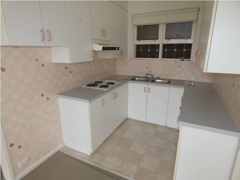 2/42 Robert Street, Ashfield NSW 2131