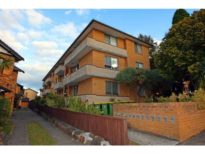 2/99 Alt Street, Ashfield NSW 2131