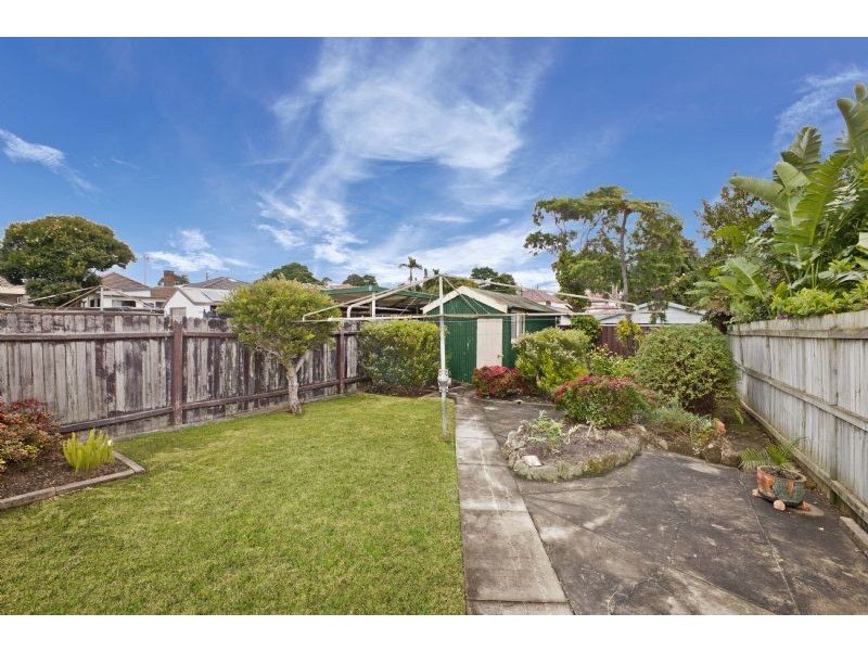 6 A’Beckett Ave, Ashfield NSW 2131
