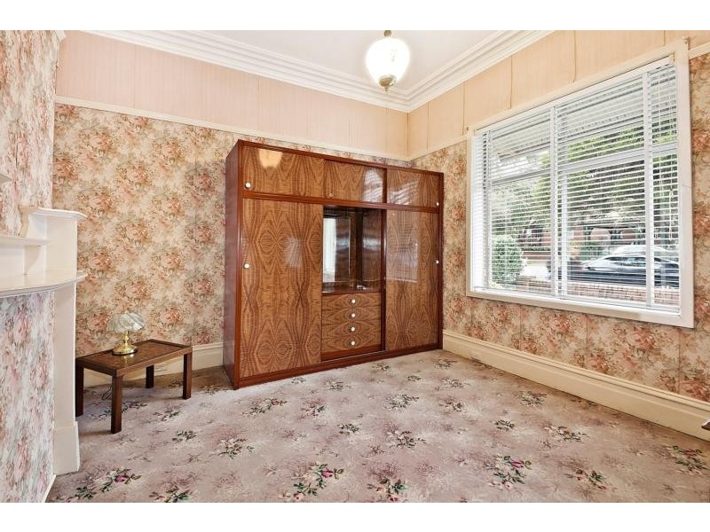 6 A’Beckett Ave, Ashfield NSW 2131