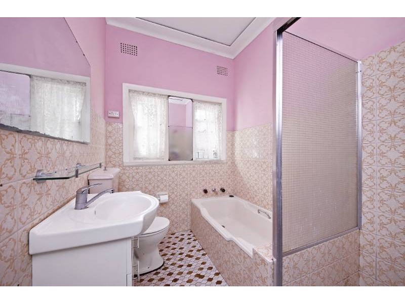 9 Lakemba Street, Belmore NSW 2192