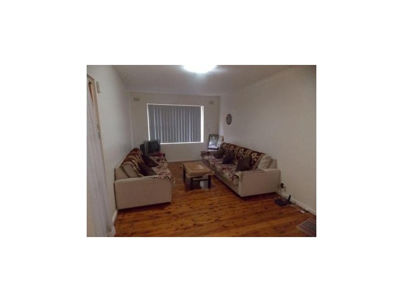 9 Queensborough Road, Croydon Park NSW 2133