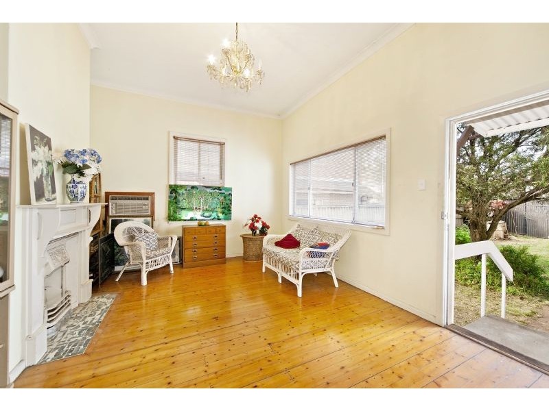 76 Holborow Street, Croydon Park NSW 2133