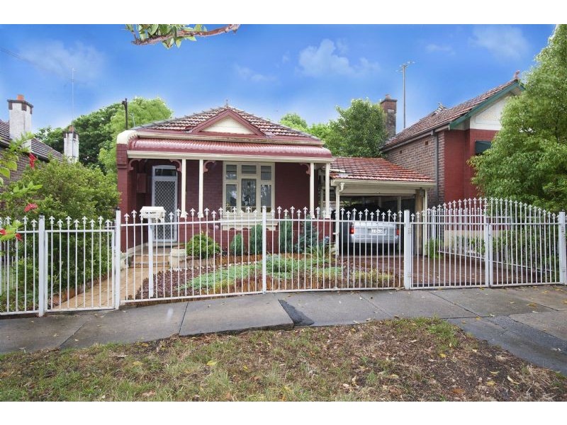 11 Heighway Avenue, Ashfield NSW 2131