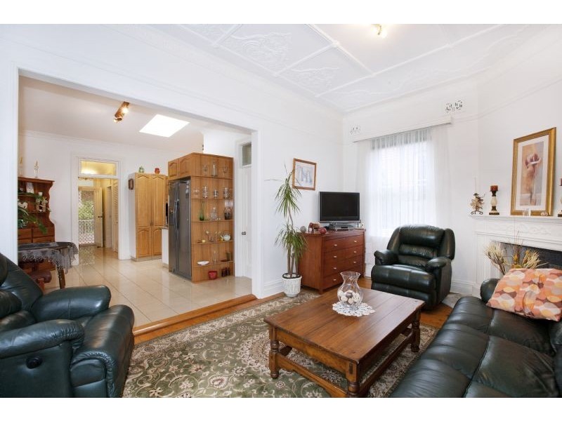 11 Heighway Avenue, Ashfield NSW 2131