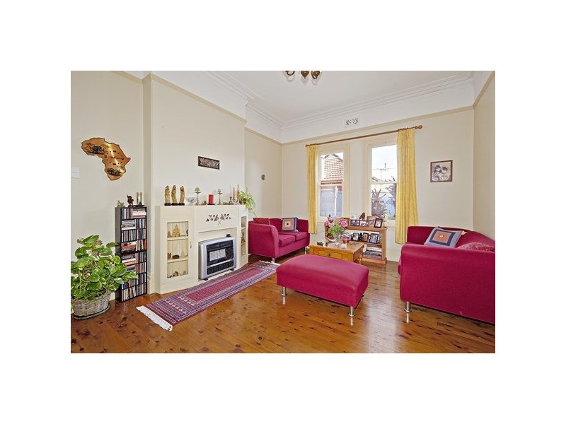 18 Carlisle Street, Ashfield NSW 2131