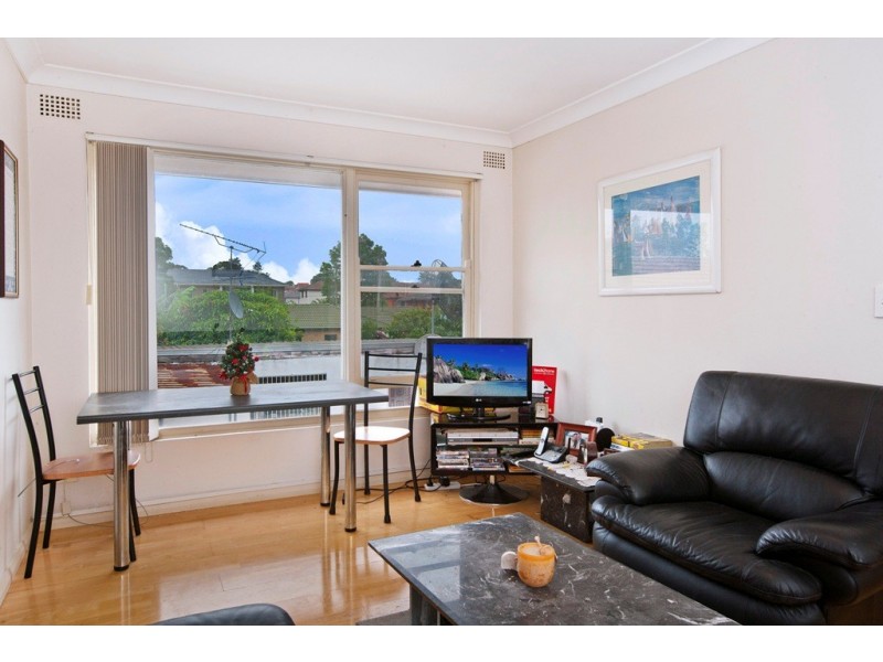 8/41 Bellombi Street, Campsie NSW 2194