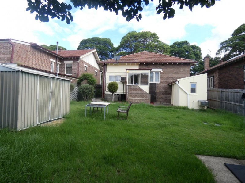 11 Wychbury Avenue, Croydon NSW 2132