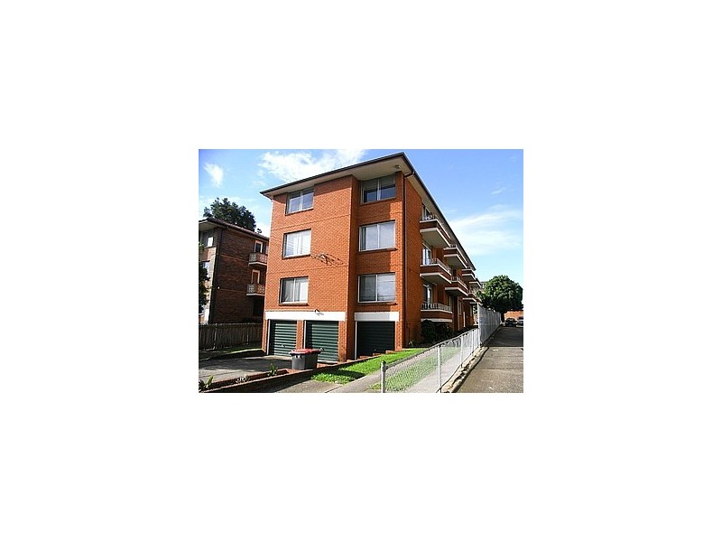 10/11 Loftus Street, Ashfield NSW 2131