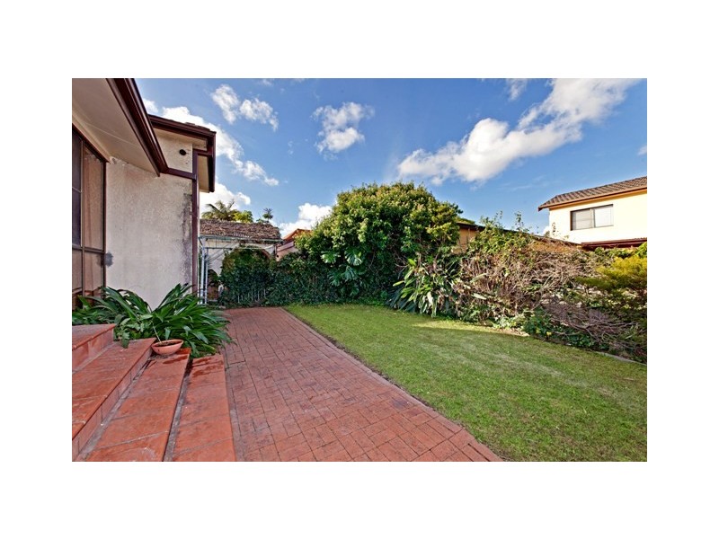 12 Greenhills Street, Croydon NSW 2132