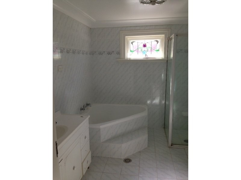 33 Lennartz Street, Croydon Park NSW 2133
