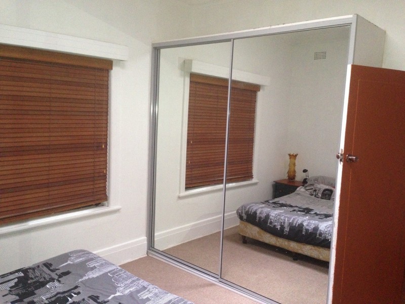 15 Fernhill Ave, Hurlstone Park NSW 2193