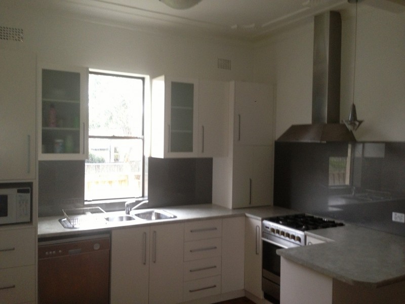 15 Fernhill Ave, Hurlstone Park NSW 2193